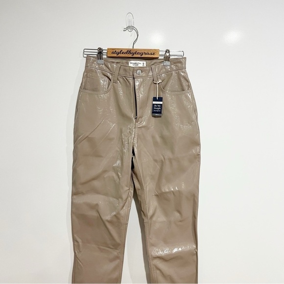 NWT Abercrombie & Fitch Curve Love Patent Leather 90’s Straight Pants - Picture 4 of 8